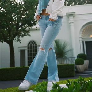 BRAND NEW AE Ne(x)t Level Ripped Low-Rise Flare Jean size 12